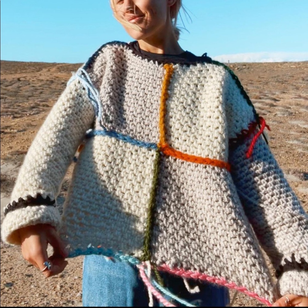 Makenaurgf hand knit sweater